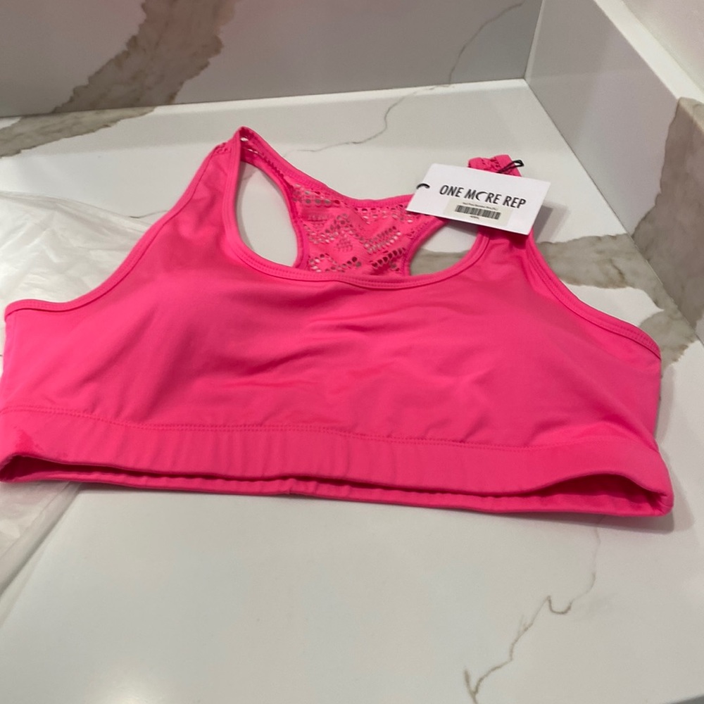 Sports bra new